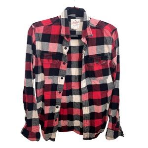American Eagle Red and Black Flannel Button-Up Shirt, size small 🦅